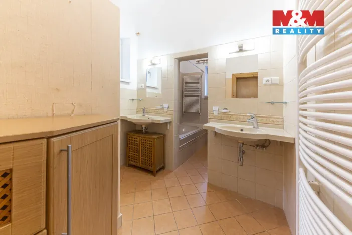 Pronájem bytu 3+1, Čáslav - Čáslav-Nové Město, J. Jungmanna, 110 m2