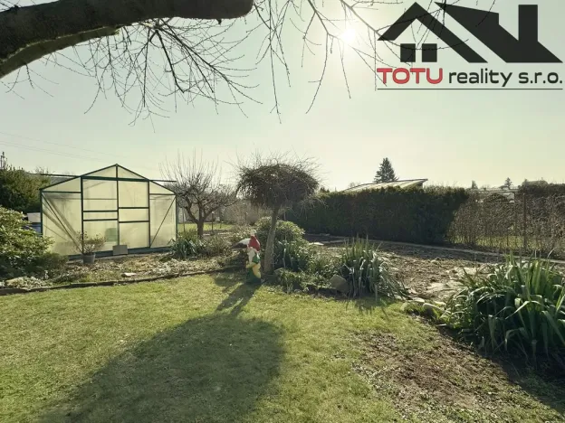 Prodej zahrady, Dvůr Králové nad Labem, Ve Strži, 226 m2