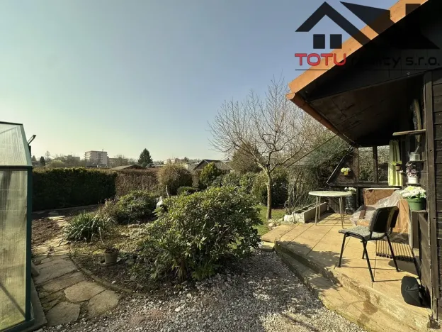 Prodej zahrady, Dvůr Králové nad Labem, Ve Strži, 226 m2