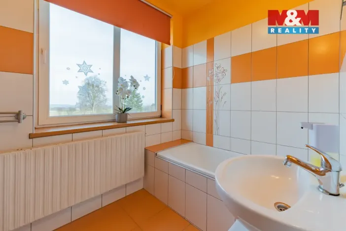 Prodej bytu 3+1, Vojtanov, Nádražní čtvrť, 83 m2