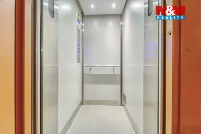 Prodej bytu 3+1, Beroun - Beroun-Město, Košťálkova, 67 m2