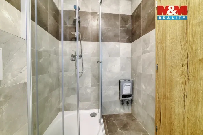 Pronájem bytu 1+kk, Mariánské Lázně, Hlavní třída, 20 m2