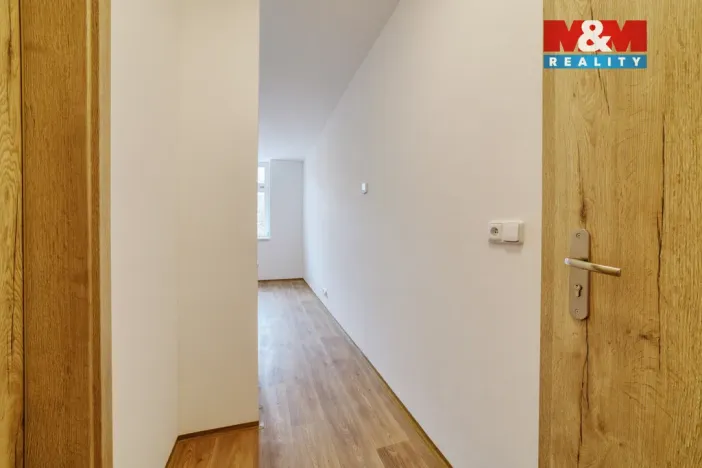 Pronájem bytu 1+kk, Mariánské Lázně, Hlavní třída, 20 m2
