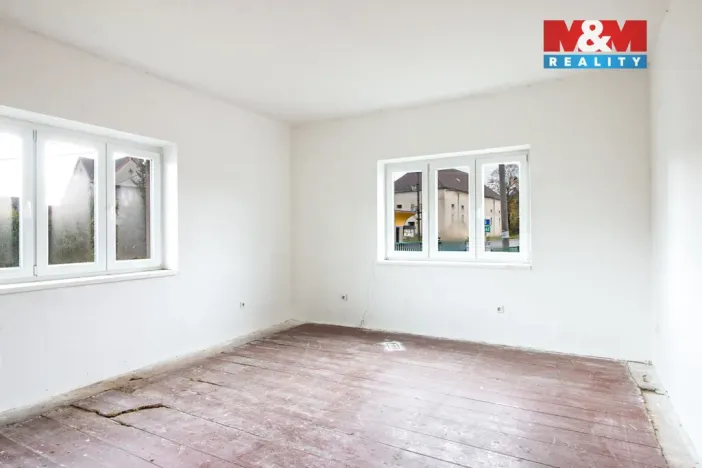 Prodej bytu 2+1, Újezd pod Troskami, 65 m2