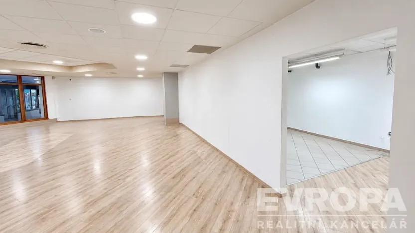 Pronájem obchodního prostoru, Vrchlabí, Krkonošská, 132 m2