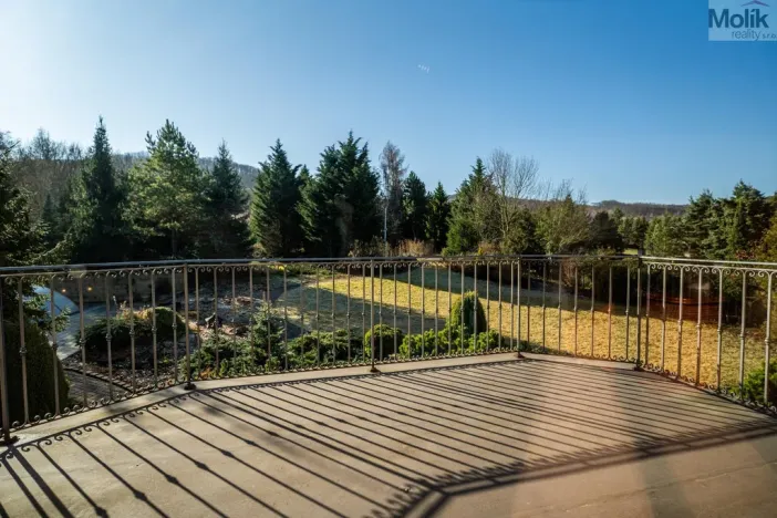 Prodej rodinného domu, Lužice, 372 m2