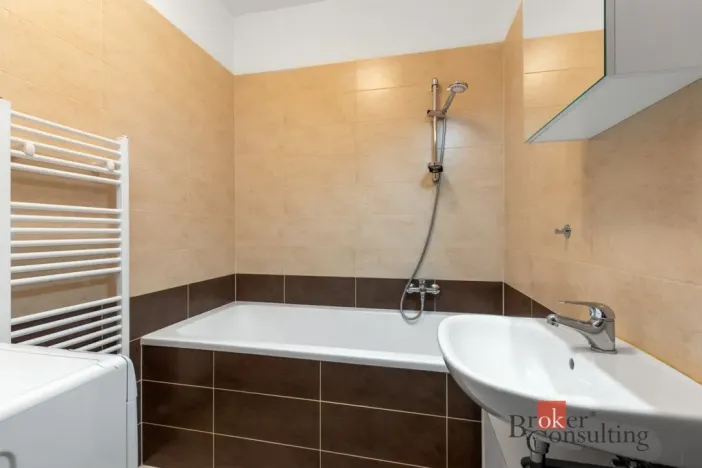 Pronájem bytu 2+kk, Chrudim - Chrudim II, Na Špici, 53 m2