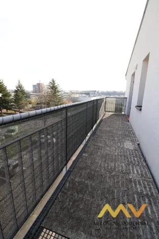 Pronájem bytu 2+kk, Hradec Králové - Nový Hradec Králové, Mrštíkova, 64 m2