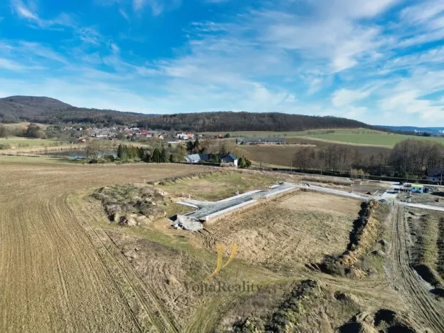 Prodej pozemku pro bydlení, Komárov, 576 m2