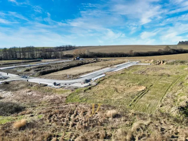 Prodej pozemku pro bydlení, Komárov, 735 m2