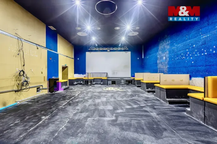 Pronájem obchodního prostoru, Jesenice, Budějovická, 289 m2