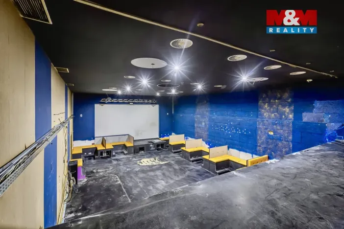 Pronájem obchodního prostoru, Jesenice, Budějovická, 289 m2