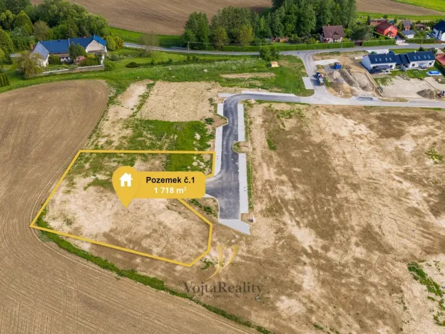 Prodej pozemku pro bydlení, Komárov, 1718 m2