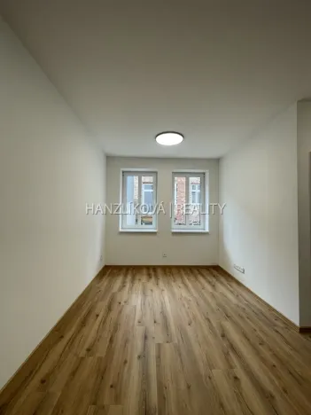 Pronájem bytu 2+kk, České Budějovice - České Budějovice 3, Nová, 37 m2