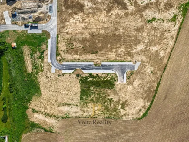Prodej pozemku pro bydlení, Komárov, 752 m2