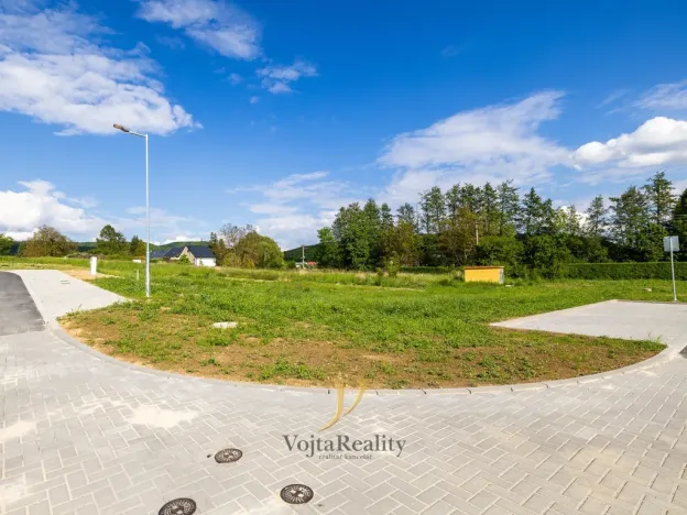 Prodej pozemku pro bydlení, Komárov, 752 m2