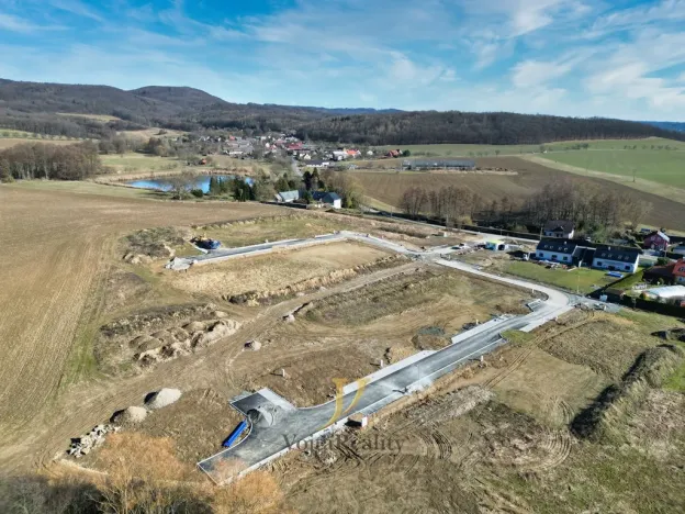 Prodej pozemku pro bydlení, Komárov, 1288 m2