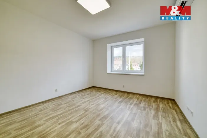 Pronájem bytu 1+1, Mariánské Lázně - Úšovice, Palackého, 32 m2