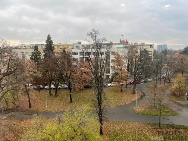 Pronájem bytu 2+kk, Praha, Na Jezerce, 40 m2