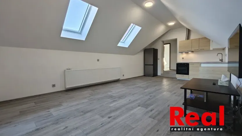 Pronájem bytu 4+kk, Krumvíř, 97 m2