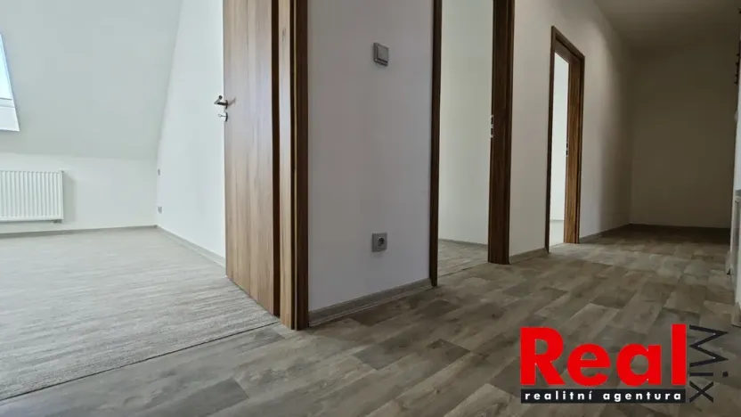 Pronájem bytu 4+kk, Krumvíř, 97 m2