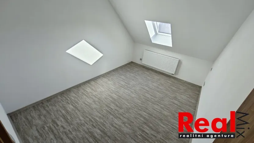 Pronájem bytu 4+kk, Krumvíř, 97 m2