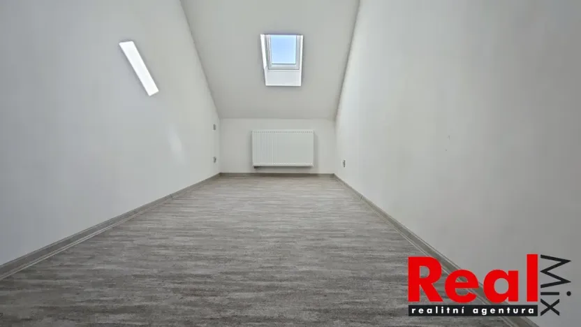 Pronájem bytu 4+kk, Krumvíř, 97 m2