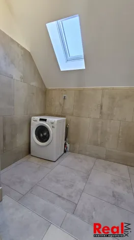 Pronájem bytu 4+kk, Krumvíř, 97 m2