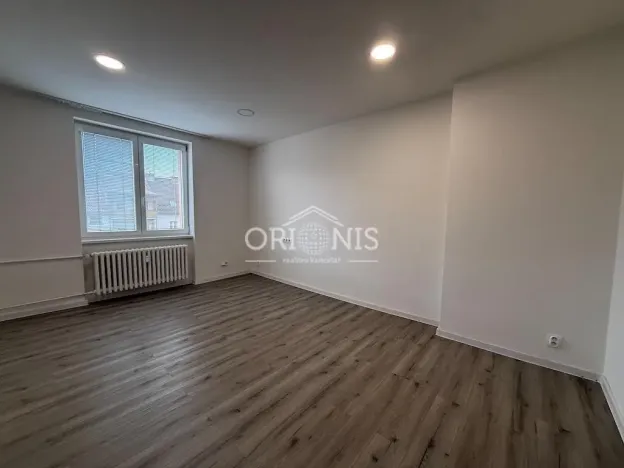 Pronájem bytu 2+1, Chomutov, Mjr. Šulce, 52 m2