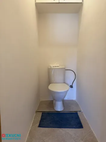 Prodej bytu 4+1, Karlovy Vary - Rybáře, nám. 17. listopadu, 105 m2