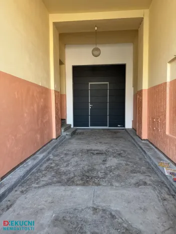 Prodej bytu 4+1, Karlovy Vary - Rybáře, nám. 17. listopadu, 105 m2