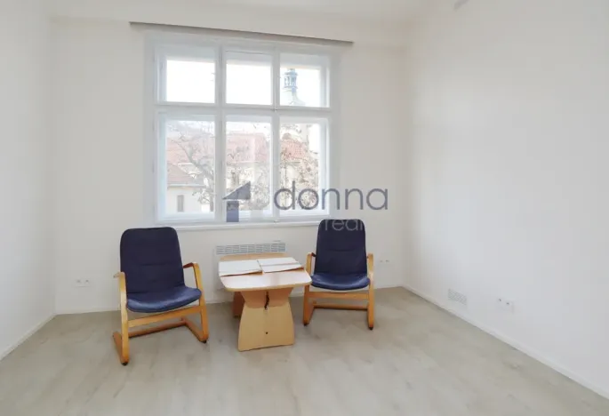 Pronájem bytu 1+kk, Praha, Rostovská, 22 m2