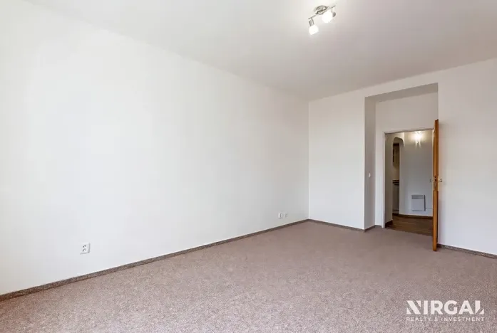 Prodej bytu 2+1, Praha - Vinohrady, Na Folimance, 63 m2