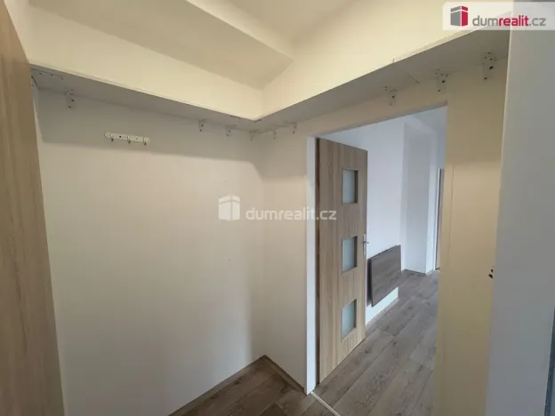 Pronájem bytu 1+1, Ústí nad Labem - Bukov, Kosmonautů, 36 m2