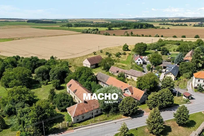 Prodej zemědělské usedlosti, Veliš, 335 m2