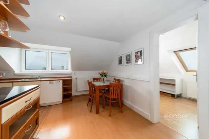 Pronájem bytu 2+1, Mladá Boleslav - Mladá Boleslav III, Kupeckého, 110 m2