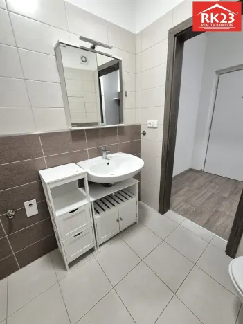 Pronájem bytu 1+kk, Cheb, Dukelská, 44 m2