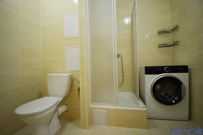 Pronájem bytu 1+1, Ústí nad Labem - Severní Terasa, Stavbařů, 42 m2