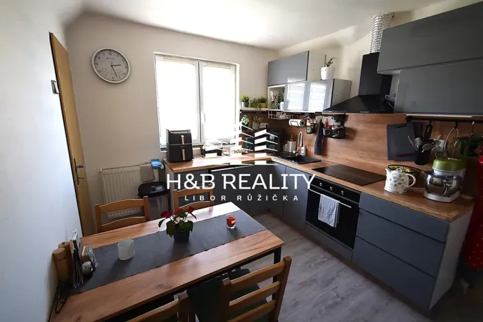 Prodej vícegeneračního domu, Měšice, Na Křížku, 183 m2