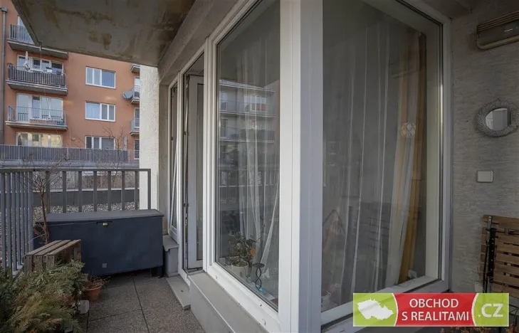 Pronájem bytu 2+kk, Praha, Janýrova, 57 m2