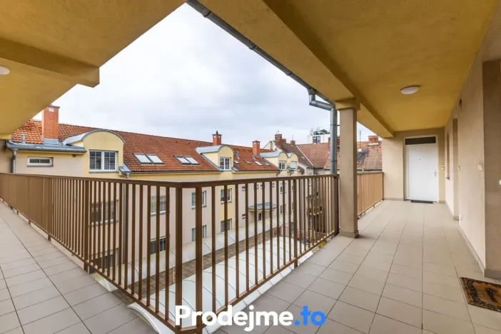 Prodej bytu 3+1, Znojmo, náměstí Svobody, 95 m2