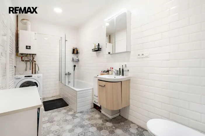 Prodej bytu 3+kk, Karlovy Vary, Bulharská, 94 m2