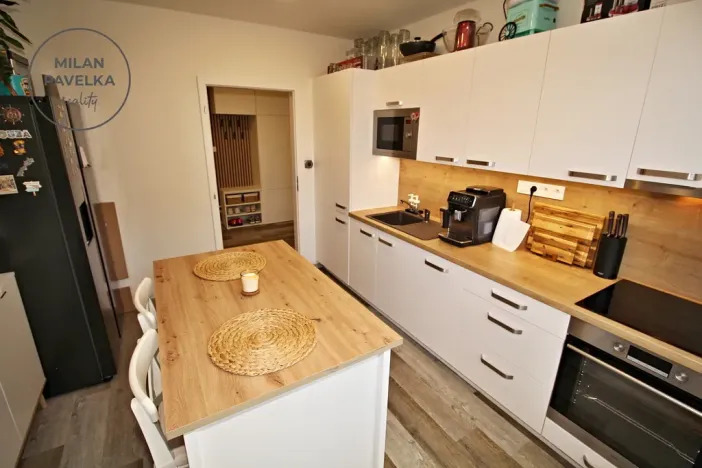 Prodej bytu 3+1, Nekvasovy, 72 m2