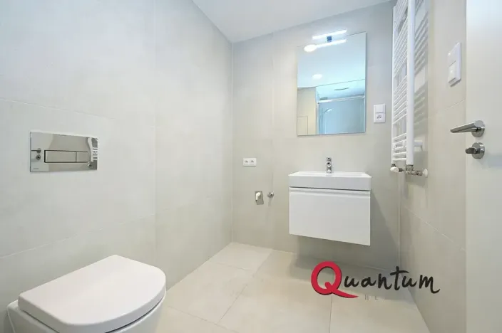 Pronájem bytu 2+kk, Praha - Vysočany, Poděbradská, 50 m2