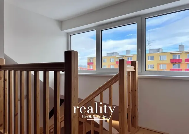 Pronájem atypického bytu, Moravské Budějovice, Gymnazijní, 73 m2