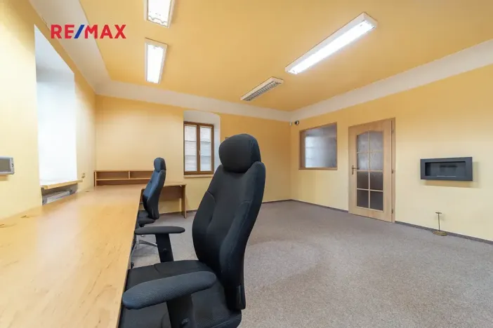 Prodej komerční nemovitosti, Šumperk, nám. Míru, 200 m2