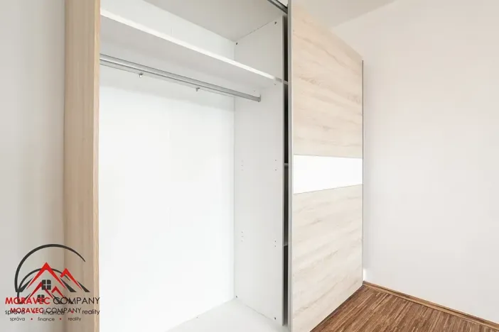 Pronájem bytu 2+kk, Krnov, SPC F, 61 m2