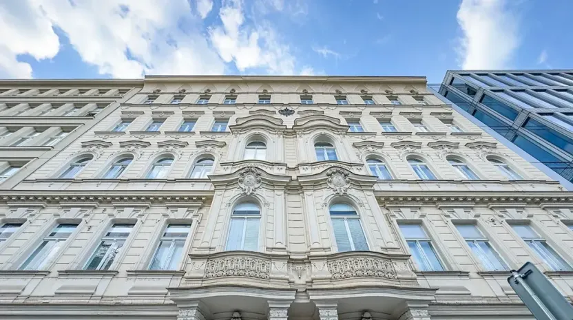 Pronájem kanceláře, Praha - Nové Město, Karlovo náměstí, 18 m2