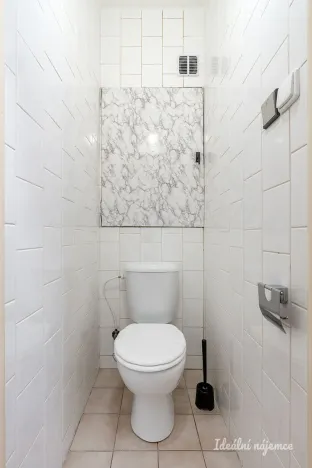 Pronájem bytu 2+1, Praha - Háje, Starobylá, 60 m2