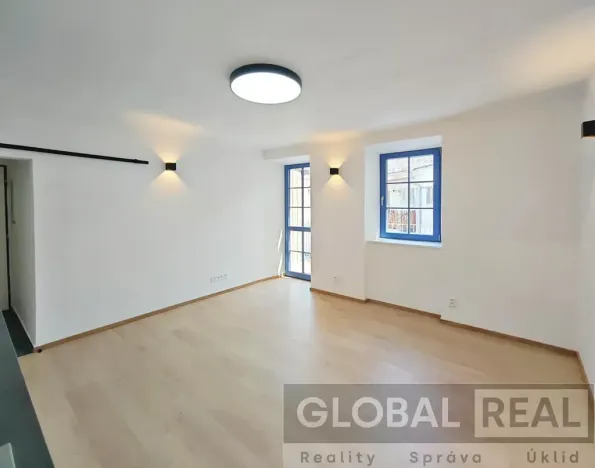 Pronájem bytu 1+kk, Jihlava, Havlíčkova, 21 m2